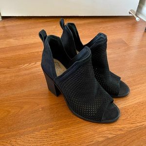 Vince Camuto Booties